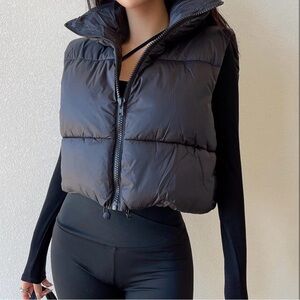 Cropped Puffer Vest